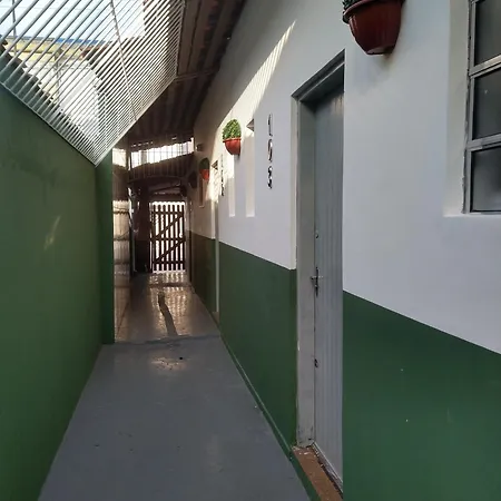 Hospedagem Primeira Quadra da Praia-3